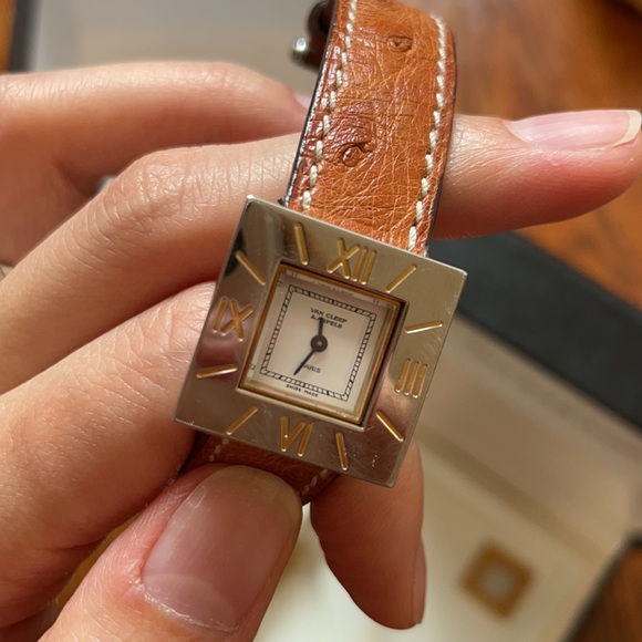 Van Cleef & Arpels watch - Picture 5 of 10